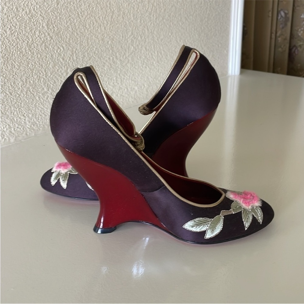 Yves Saint Laurent YSL 2004 Tom Ford era opium floral wedge Heels Ankle Strap 38 - Picture 2 of 12
